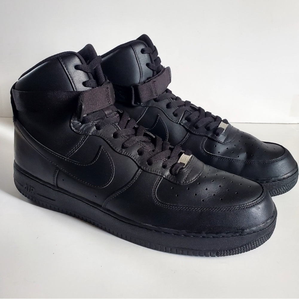 Men's Black Nike AirForce1 Mid Trainers High-Top Sneakers